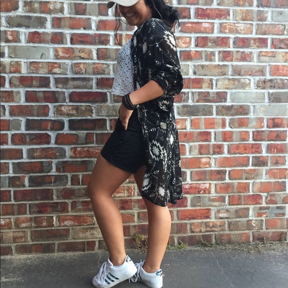 Aztec cardi - Picture 3 of 3